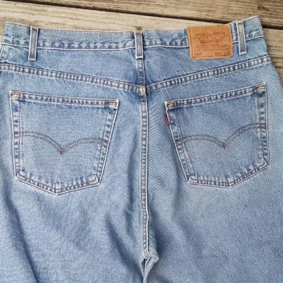 Classic Men's Levi 560 Blue Jeans Loose Fit Tapered Leg Yes All 3 Save - Picture 8 of 10